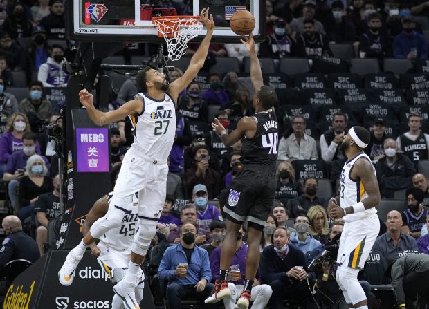 SACRAMENTO, CALIFORNIA - OCTOBER 22: Harrison Barnes #40 of the Sacramento Kings shoots and scores over Rudy Gobert #27 of the Utah Jazz during the first quarter at Golden 1 Center on October 22, 2021 in Sacramento, California. NOTE TO USER: User expressly acknowledges and agrees that, by downloading and or using this photograph, User is consenting to the terms and conditions of the Getty Images License Agreement.